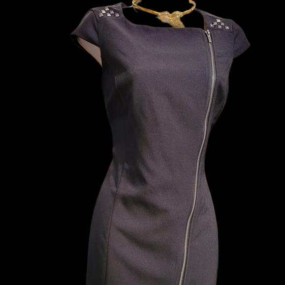 NWOT Suzy Shier S Dress Mini Black with Diagonal Zipper and Studs on Shoulders - Picture 4 of 14